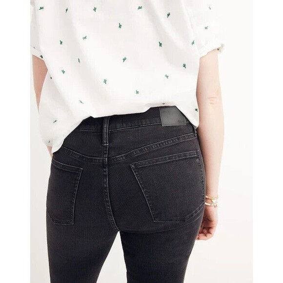 Madewell Sz 23 Petite 9" Mid-Rise Skinny Jeans in Black Sea Denim Distressed NWT - Picture 3 of 14